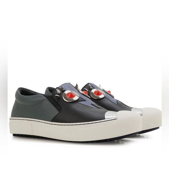 FENDI SLIP ONS LOAFERS EYES & EYELASH DETAIL. VERY GOOD CONDITION. RARE - Picture 3 of 16